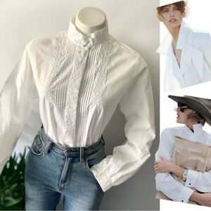 v i n t a g e :: Pintuck Pleated Floral Embroidered Blouse